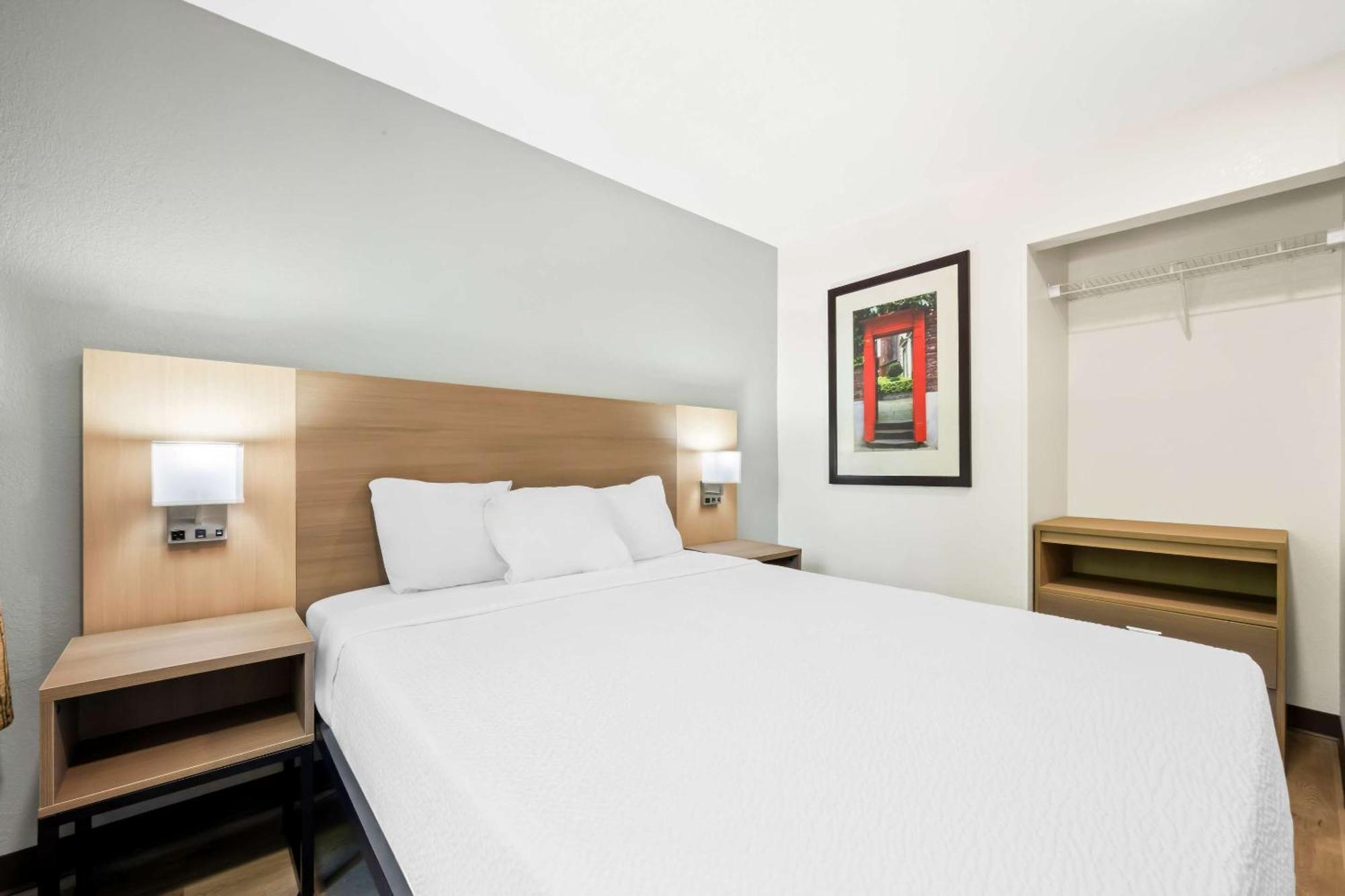 Hotel Mainstay North 2*