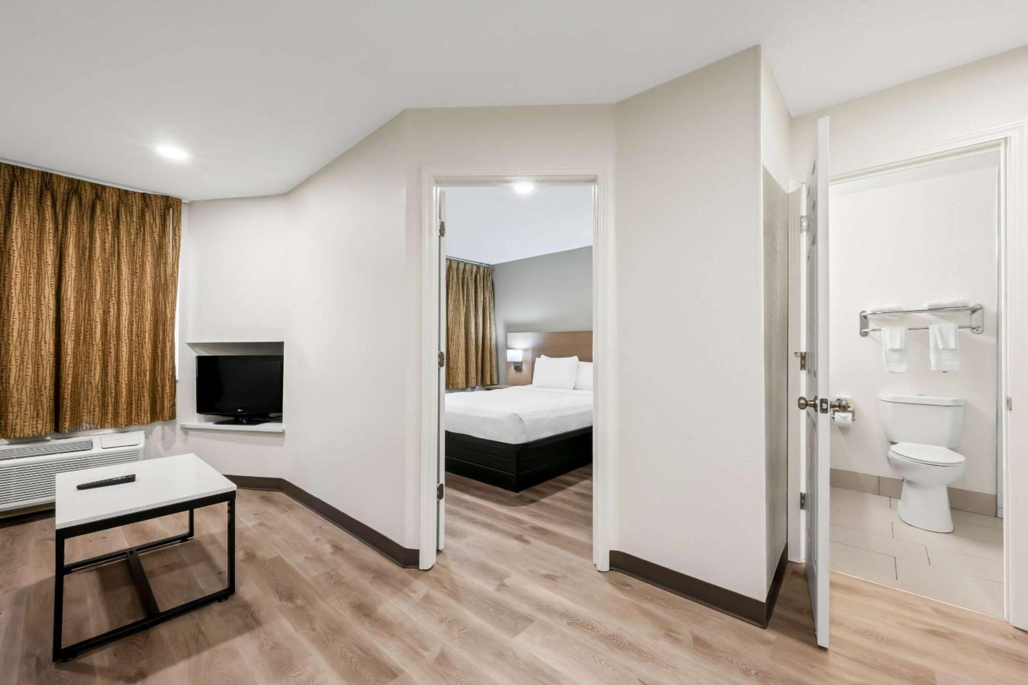 Hotel Mainstay North Raleigh