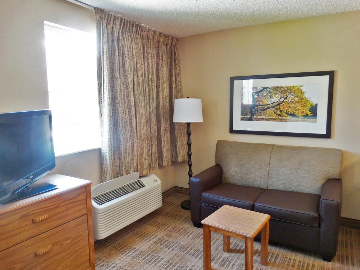 Mainstay North Hotel 2*