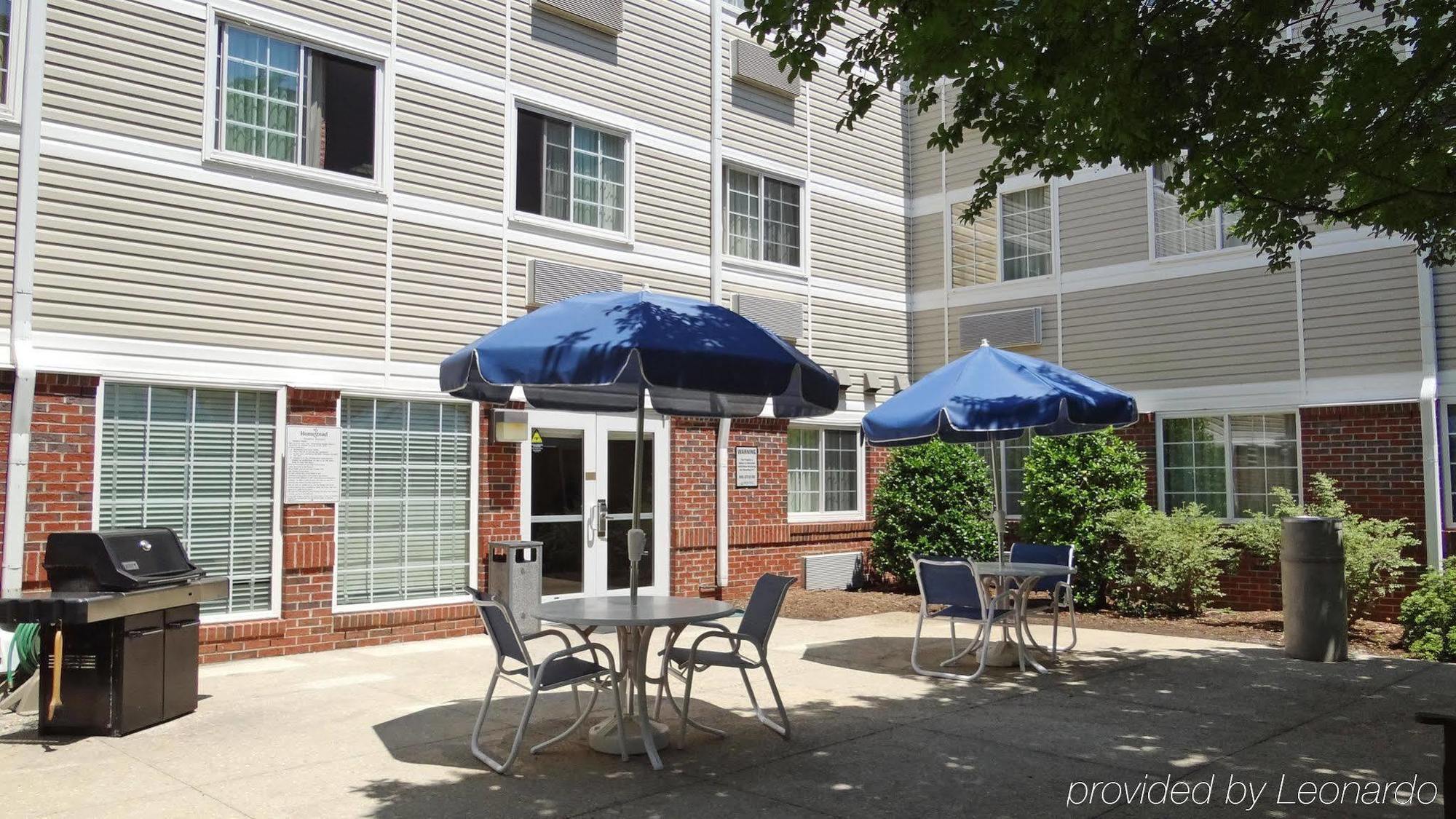 Mainstay North Hotel